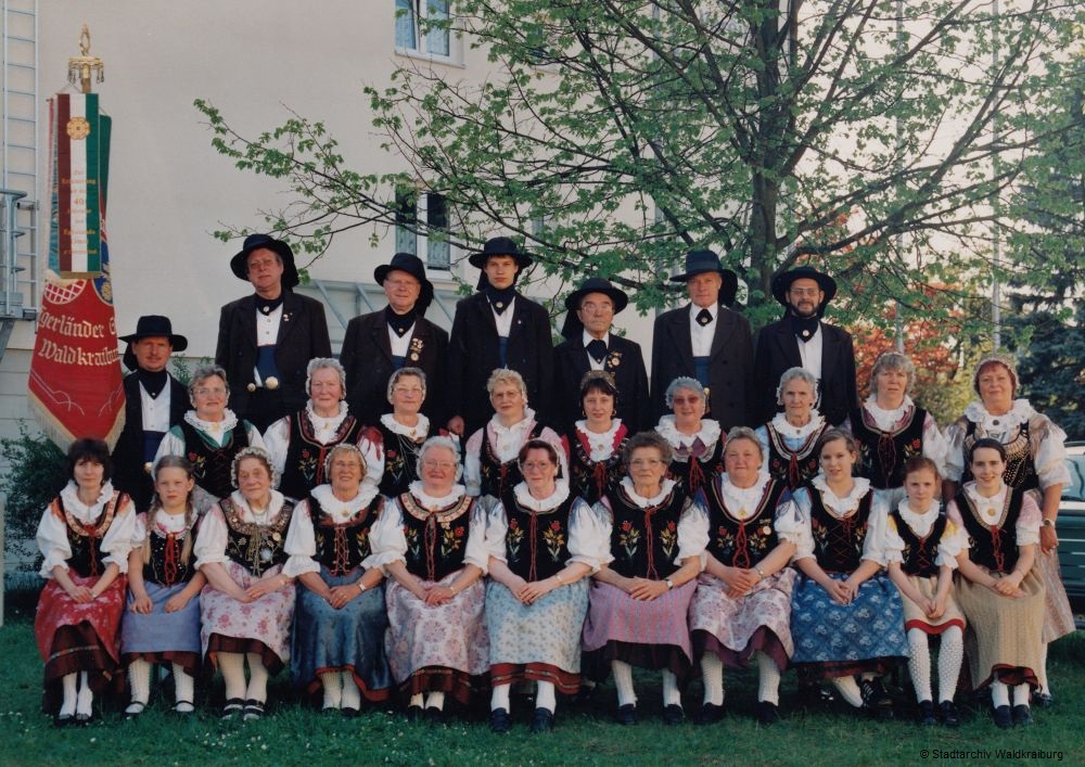 Gruppenfoto-des-Vereins-2005